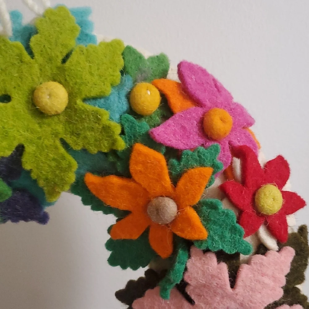 NWOT Colorful Boho Felt Poinsettia Wreath